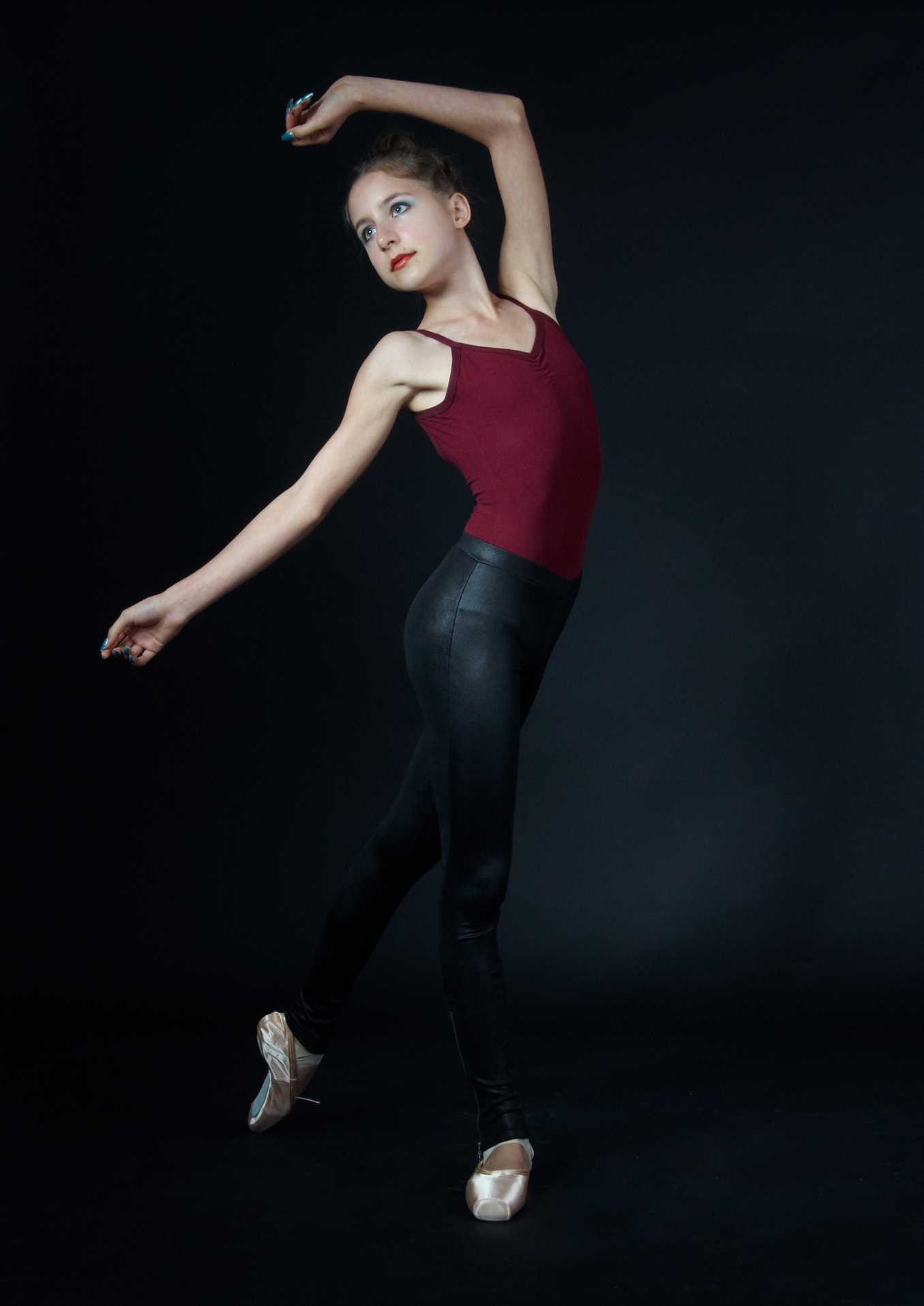 Dimitri Sukov - modern dance